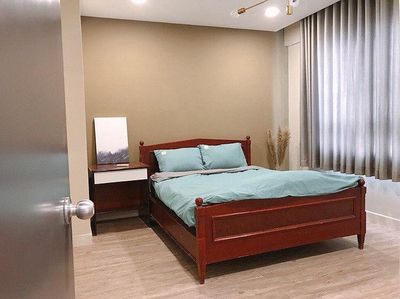 Rent a Hùng Vương Plaza apartment, District 5, 130 meters2, 3 bedrooms, 18 million
