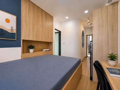 Rent a full interior room right now. Lê Đức Thọ.