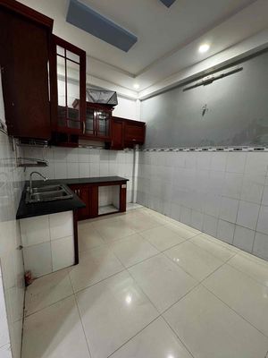 Rent a two-sided corner of the 498 alley/Nguyễn Văn Khối Gò Vấp