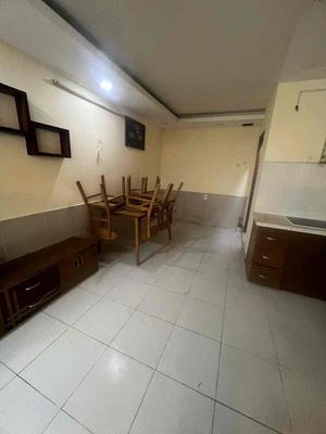 The entire Ngô Thị Thu Minh alley house is equal to 4.2 x 10 meters a second floor.