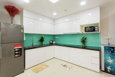 Rent apartments for 85 M2 3 bedrooms 13 million a month.