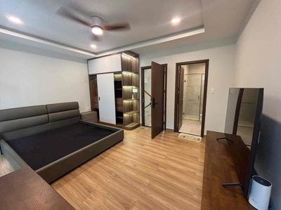 3 floors of furniture right over Liên Phường right next to global City