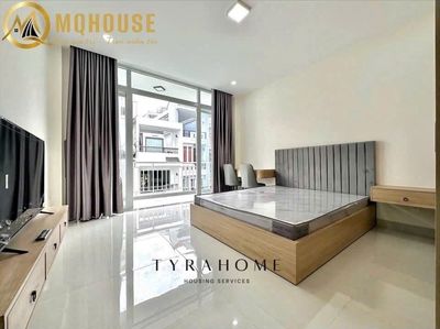 The apartment is Balcony Đào Duy Anh near Phan Long Falls. Phú Nhuận.