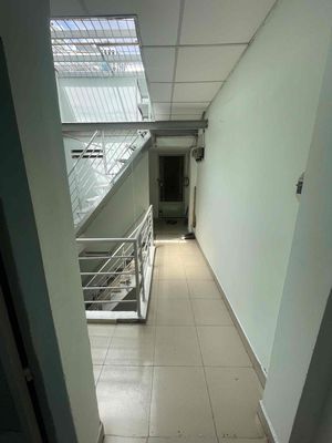 Rooms for men, safe and safe.