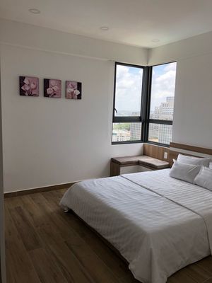 It's the owner who rents the apartment the everich infinity of 5–3 high-end bedrooms