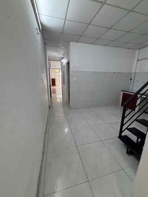Rent an entire 107/Nguyễn Văn Khối alley building west of the hill