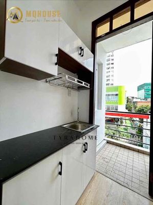 Renting 2 bedrooms right here at Hutech University, 8 million and a half foreigns university.