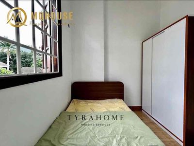 Renting 2 bedrooms right here at Hutech University, 8 million and a half foreigns university.