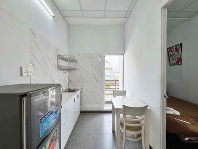 A kitchen bedroom, balcony 200 meters from Hvhk's.
