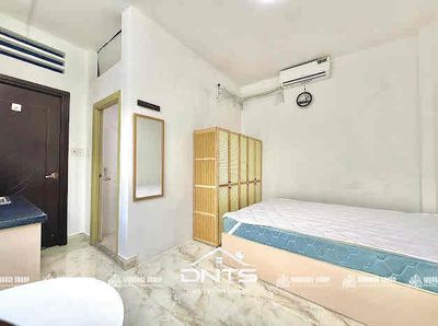 Rent the hotel room right at Tân Định--the University of Isb--open