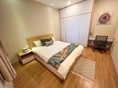 Rent Galaxy 9 a bedroom. A full toilet. A gym for only 14 million a month.