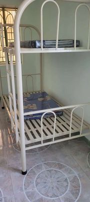 Rent room and bed. Lý Chính Thắng.