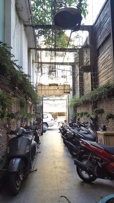 That's 15 x 14-- Rent for Ngô Quyền Base House, District 5, big yard.