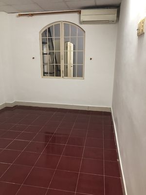 12 million 115 mt next to the school ptful cn/nam 3 bedrooms per 10 meters wide