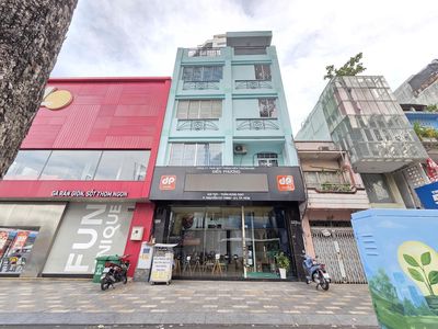 7.2 mx5 meters Trần Hưng Đạo Front House, District 1st Division for Rent