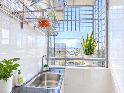 Rent the Chung cư Phan Xích Long apartment. One room on the sixth floor.