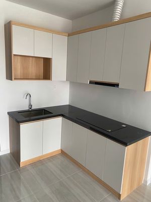 Rent two bedrooms 2 toilets 6 million new Eastern stops.