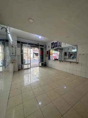 For renting the MMkD Âu Cơ, 12 million, 4 x20 meters, suspended