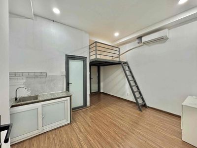 Room wide, open sky window 30 meters