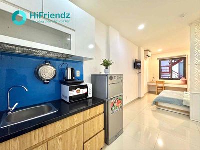Rent a mini apartment two kilometers away from sguduneh, pick up an electric car.