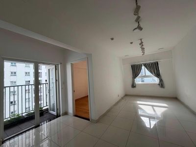 Bàu Cát 2, 3 bedrooms, No interior 90 meters2, US rent 11.5 million a month.