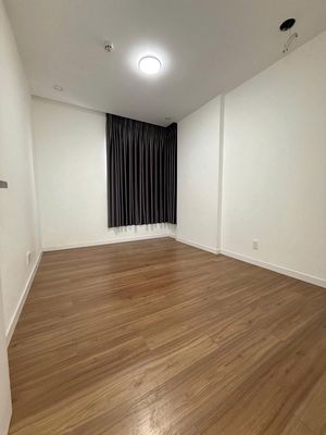 Bàu Cát 2, 3 bedrooms, No interior 90 meters2, US rent 11.5 million a month.