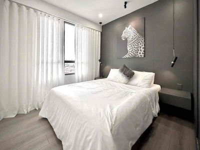 Hot! Two Masteri Thảo Điền bedrooms -- the view of landmark 81, the perfect house.