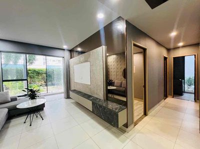 Rent apartment 3 bedroom 110 meters with gardening in the basic interior of District 7