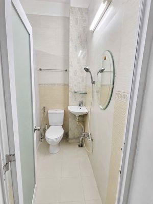 Rent a Liên Phường, Phước Long B, right into the middle-class criminal.