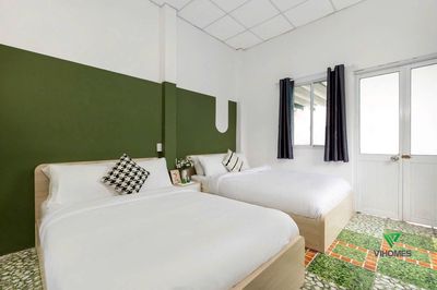 Rent Nguyễn Trãi District 1 .4 X17 M M M 4th floor 6 bedroom 7 full interior toilets at 43 million