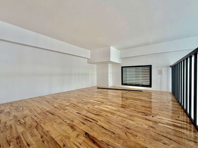 New boarding room with a balcony.