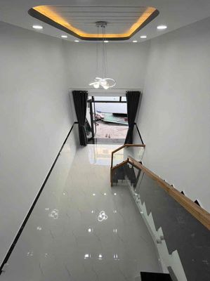 The owner sends a new house-- 8 M alley, car to home-- Lê Văn Khương 300 M