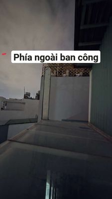 Pass the Âu Dương Lân room near District 1, District 10, District 7, District 4.