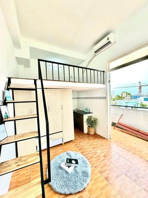 staying on the balcony