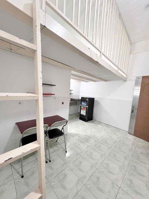 Tân Bình Hotel - 3 million5/ month broad rooftop