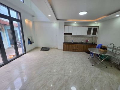 Nice new house - 4 bedrooms, 5 toilets: 19 million. Pon Chu Virgin Bình Thạnh