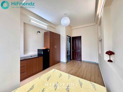 The balcony studio is available - near ueh, vhu pre-climate