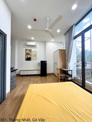 - The super wide-striping balcony away from the bed Nguyễn Văn Lượng