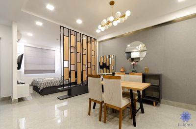 The first bedroom is only 14 million Botanica Premier near the perfect furniture airport.