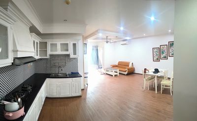 Rent a Phan Văn Trị apartment, district 5, 80 meters2, 3 bedrooms, 2 toilets.