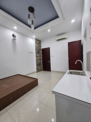 Room 25 m2 – full interior - sky window - Gò Vấp center