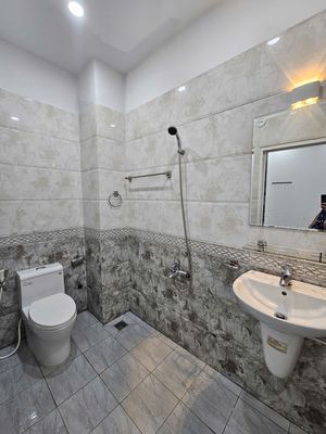 Room 25 m2 – full interior - sky window - Gò Vấp center