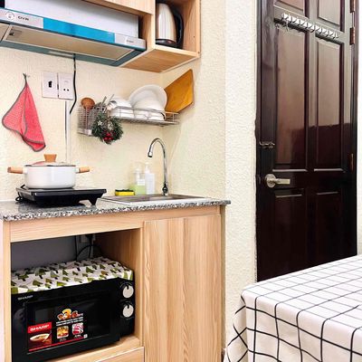 Rent the balcony kitchen room full interior at the heart of District 1.