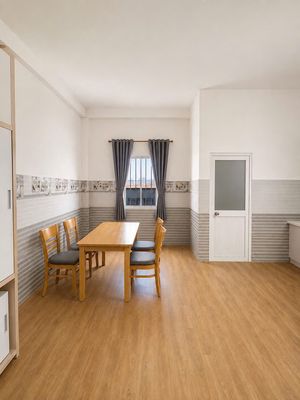 The studio is full of furniture, and there's bandol, area: 15 to 35 meters 2 new furniture 100%