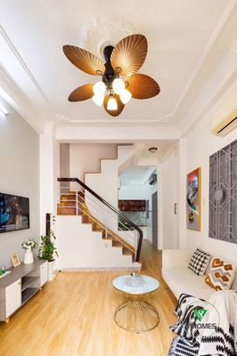 Rent a black house 1/ Nguyễn Trãi full interior 6 bedroom 7 toilets