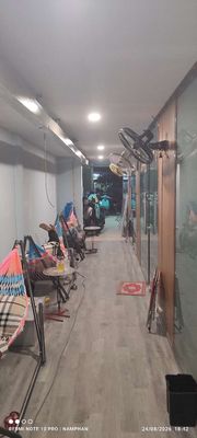 The charge room, the permanent neighborhood.