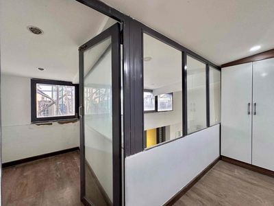 Two bedrooms, 60 m2, Lê Văn Sỹ, District Three, Beautiful, World Mind.