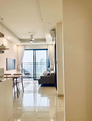 Rent a 7-Size apartment full of all kinds of bedrooms right now.