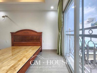 The first bedroom is 40 meters wide. 99. Nguyễn Văn Thương right near Blue Square.
