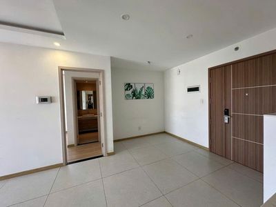 High-level Picity apartment. tx13. District 12. 60 meters 2 bedrooms ntcb. It's 7.5 million.
